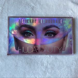 Huda Beauty Mercury Retrograde Palette
